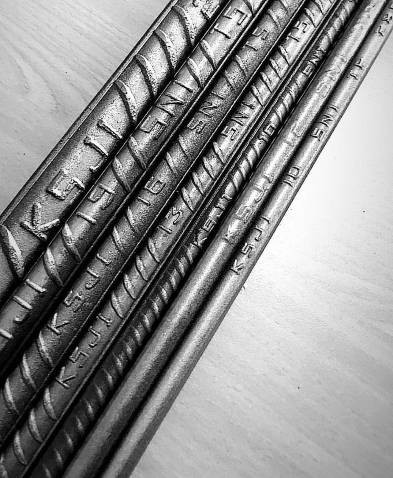 BESI BETON KSJI POLOS